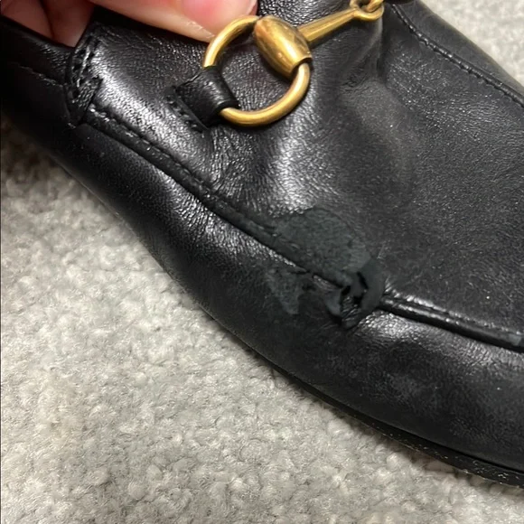 Gucci Black and Gold Loafers with Horsebit Detail - Picture 3 of 4